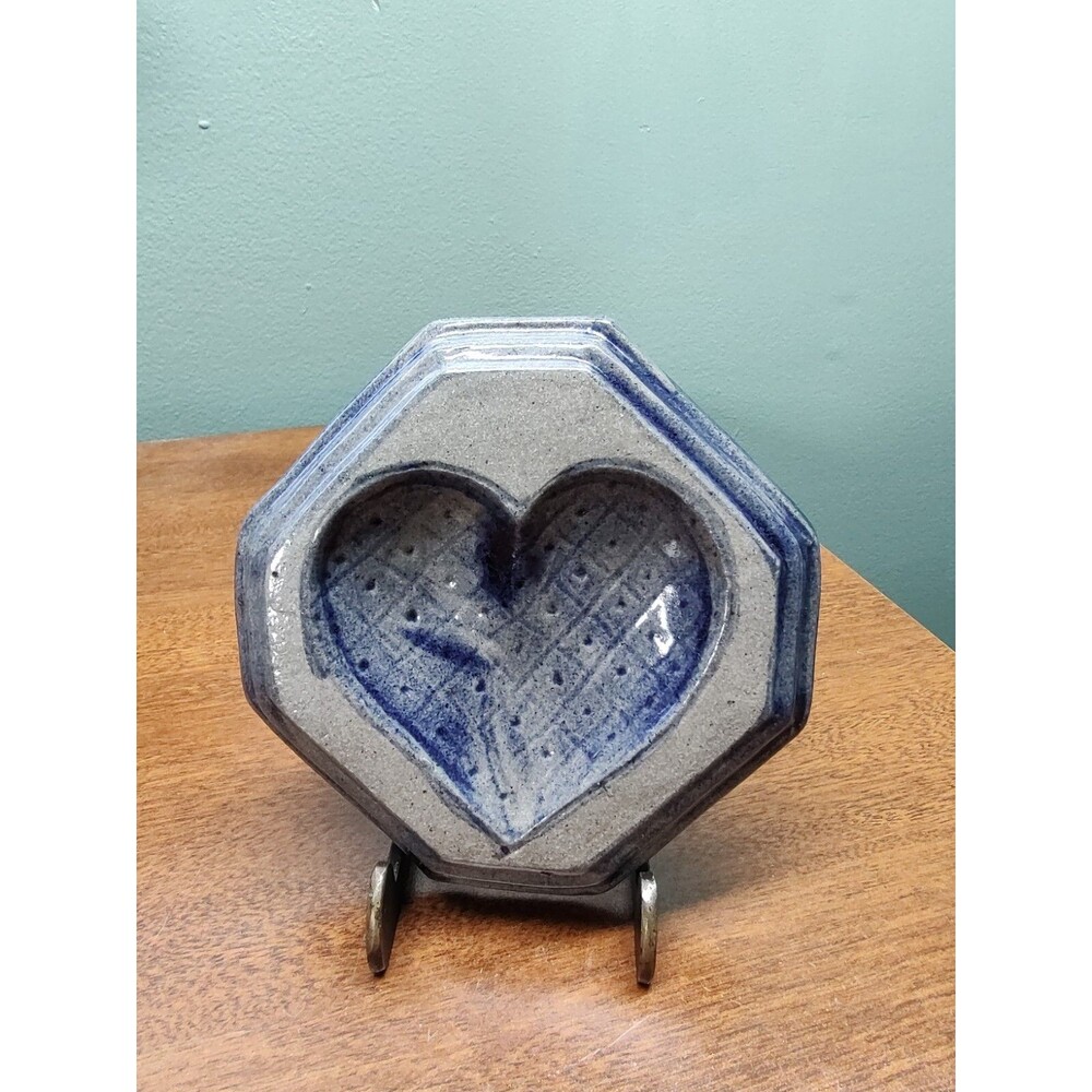 Vintage 1992 ROWE Pottery Works Heart Plaque Blue Stoneware Cambridge Wisc 4.75"